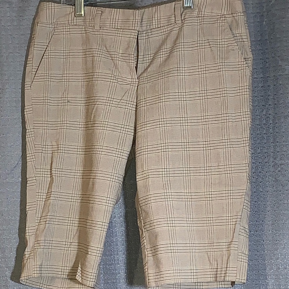 Star city Bermuda shorts